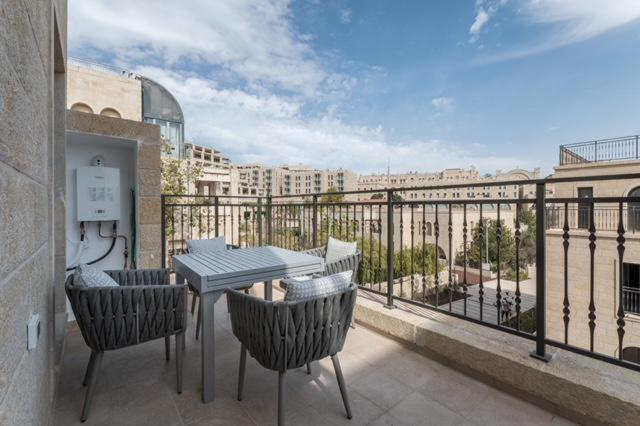 Front Of The Old City In Jerusalem - Luxurious Residence Pokój zdjęcie